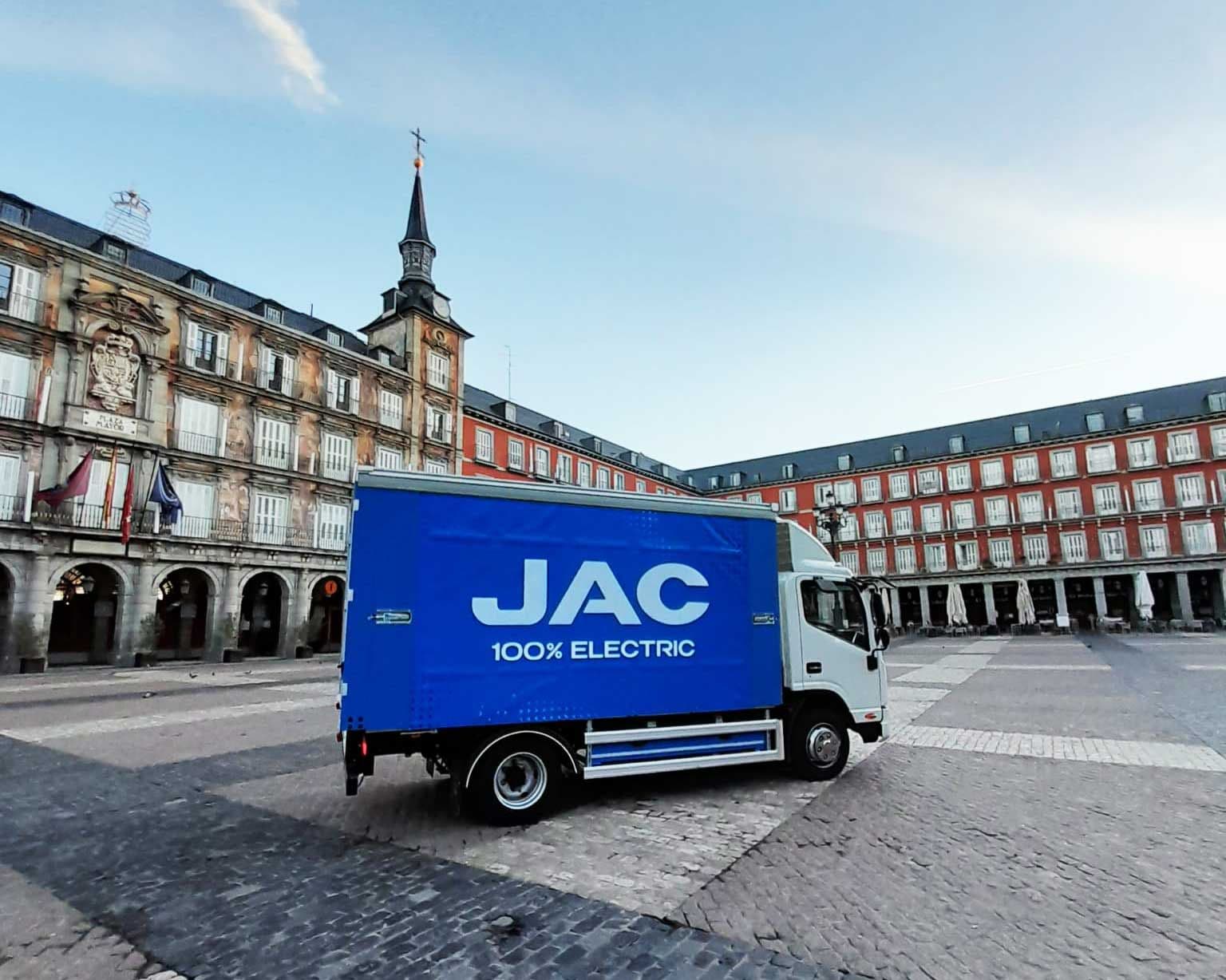 Imagen del artículo Tipos de camiones eléctricos y ventajas que ofrecen